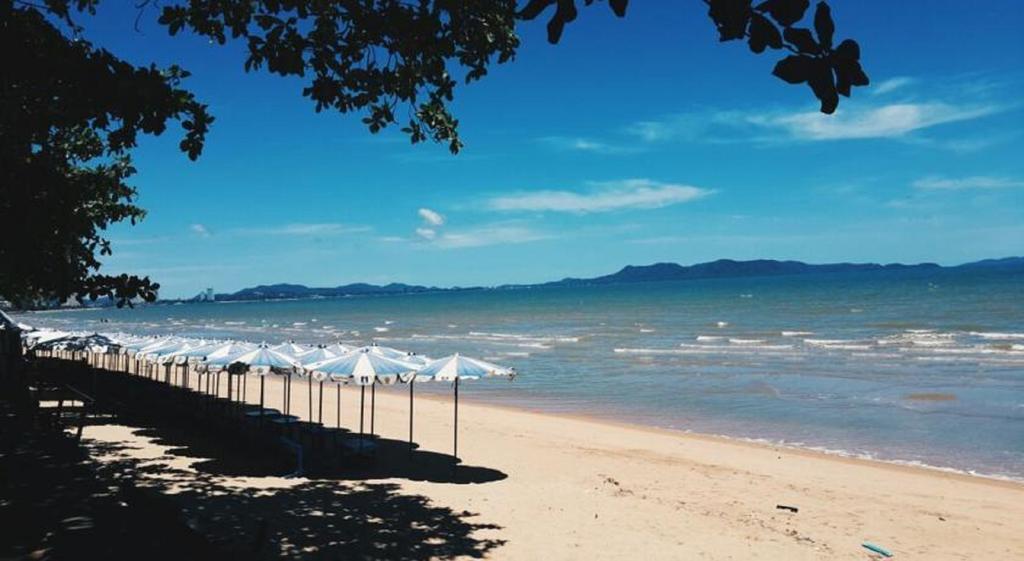 Lpn Park Beach Tour B Bãi biển Jomtien Ngoại thất bức ảnh