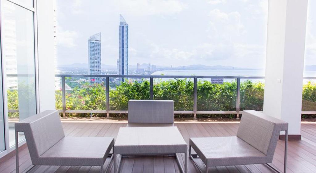 Lpn Park Beach Tour B Bãi biển Jomtien Ngoại thất bức ảnh